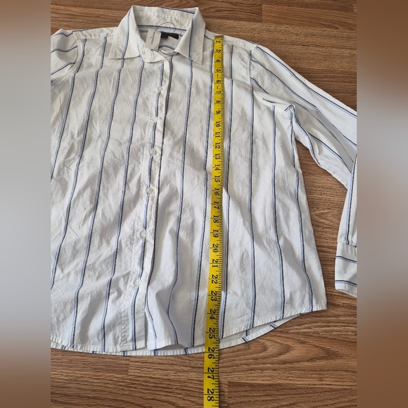 Banana Republic Men's Shirt - Picture 4 of 8